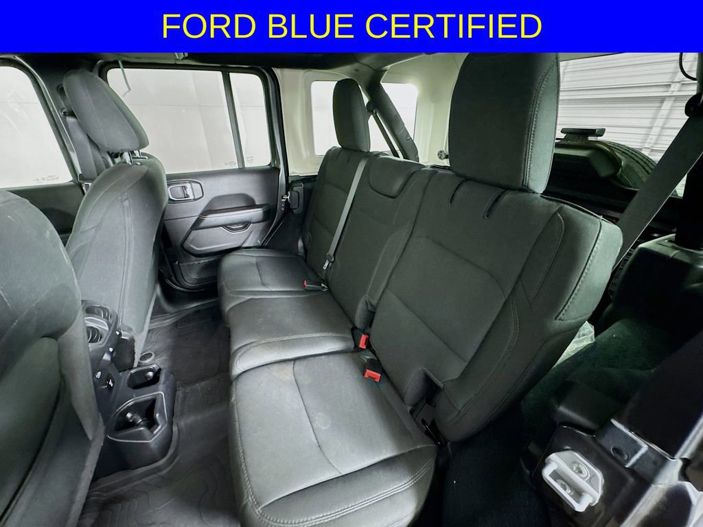 Used 2022 Jeep Wrangler Unlimited Sahara image 23