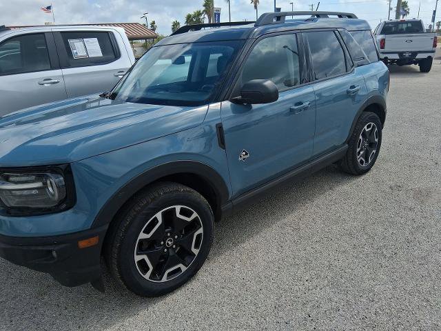 Certified 2022 Ford Bronco Sport Outer Banks w/ Tech Package image 2