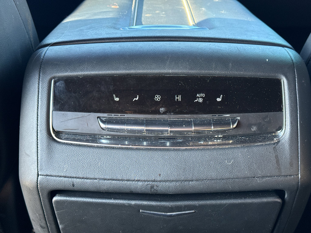 Used 2021 Cadillac Escalade ESV Premium Luxury w/ LPO, Radiant Package image 14