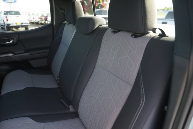 Used 2023 Toyota Tacoma TRD Sport w/ Technology Package RWD image 13