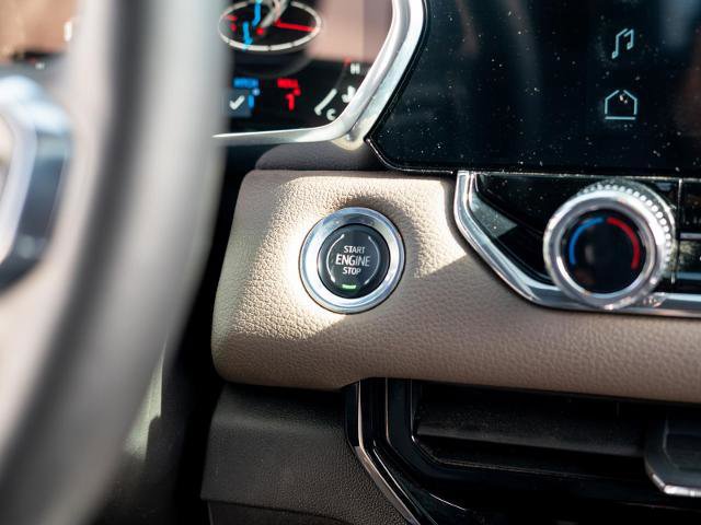 Used 2023 GMC Canyon Denali image 26