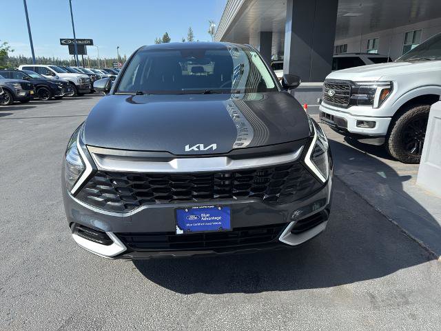 Used 2024 Kia Sportage LX AWD/4WD image 2