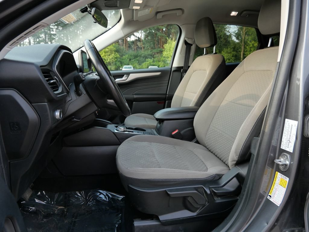 Certified 2021 Ford Escape SE w/ SE Sport Appearance Package AWD/4WD image 21