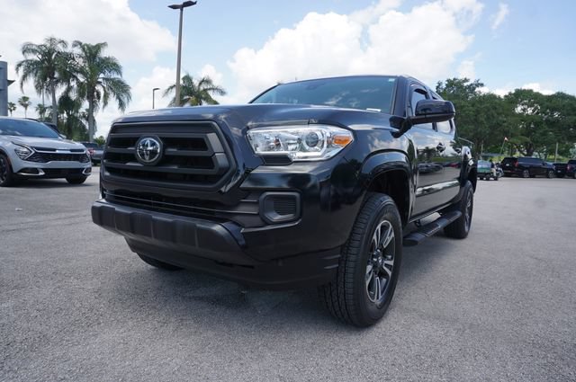 Used 2022 Toyota Tacoma SR w/ SR Convenience Package RWD image 15