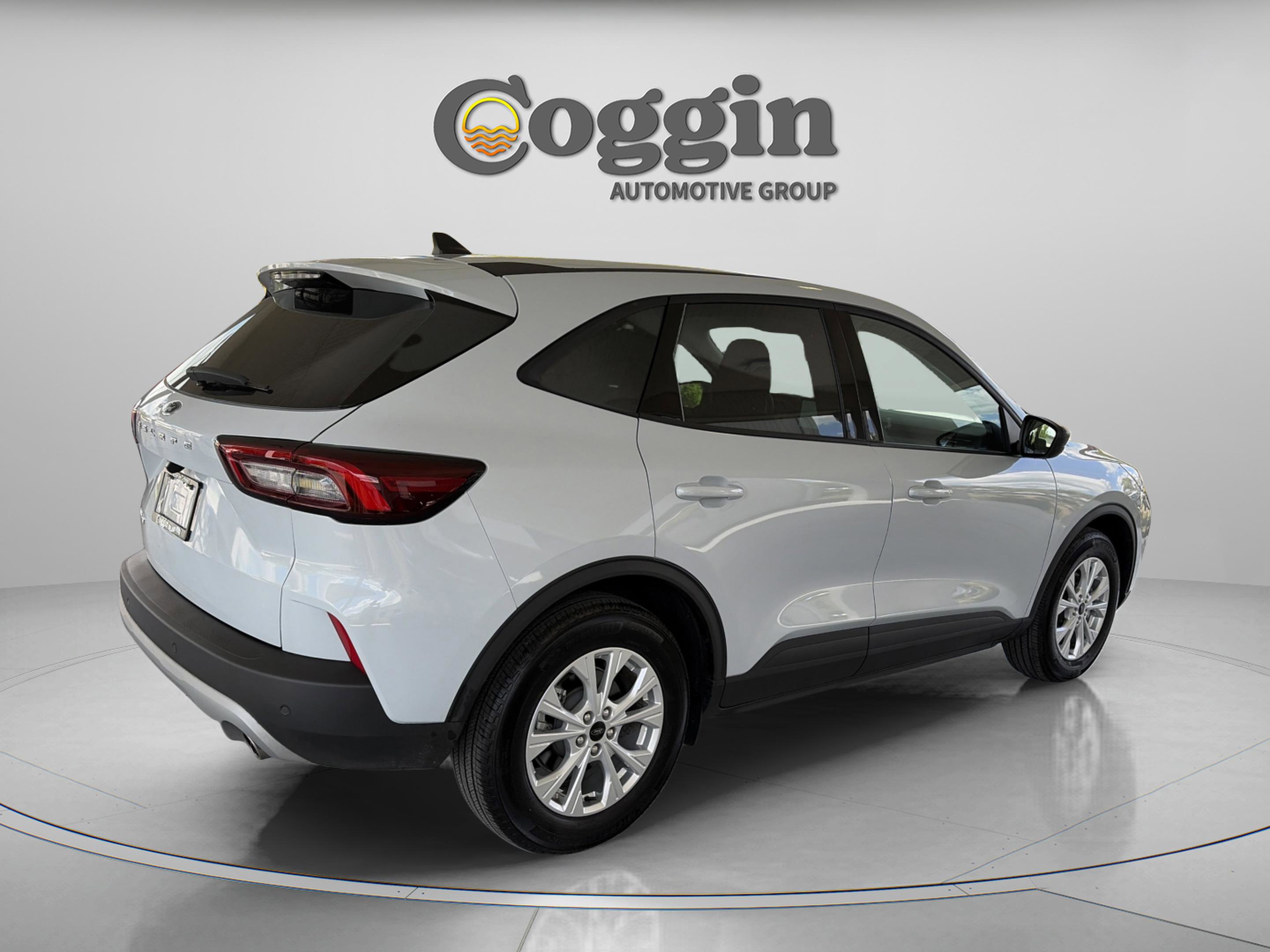 Certified 2025 Ford Escape Active w/ Tech Pack #1 image 5