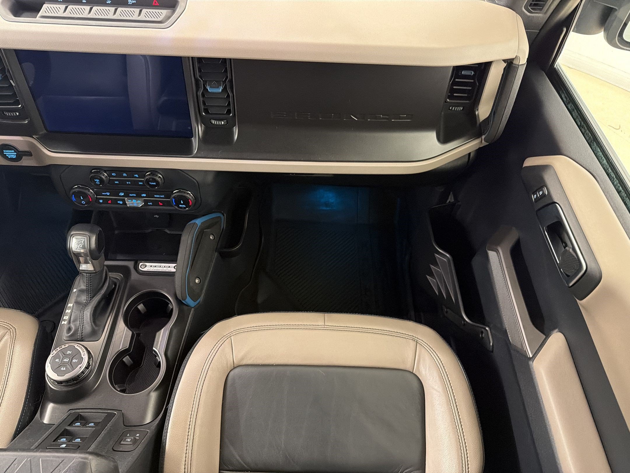 Certified 2022 Ford Bronco Wildtrak AWD/4WD image 28