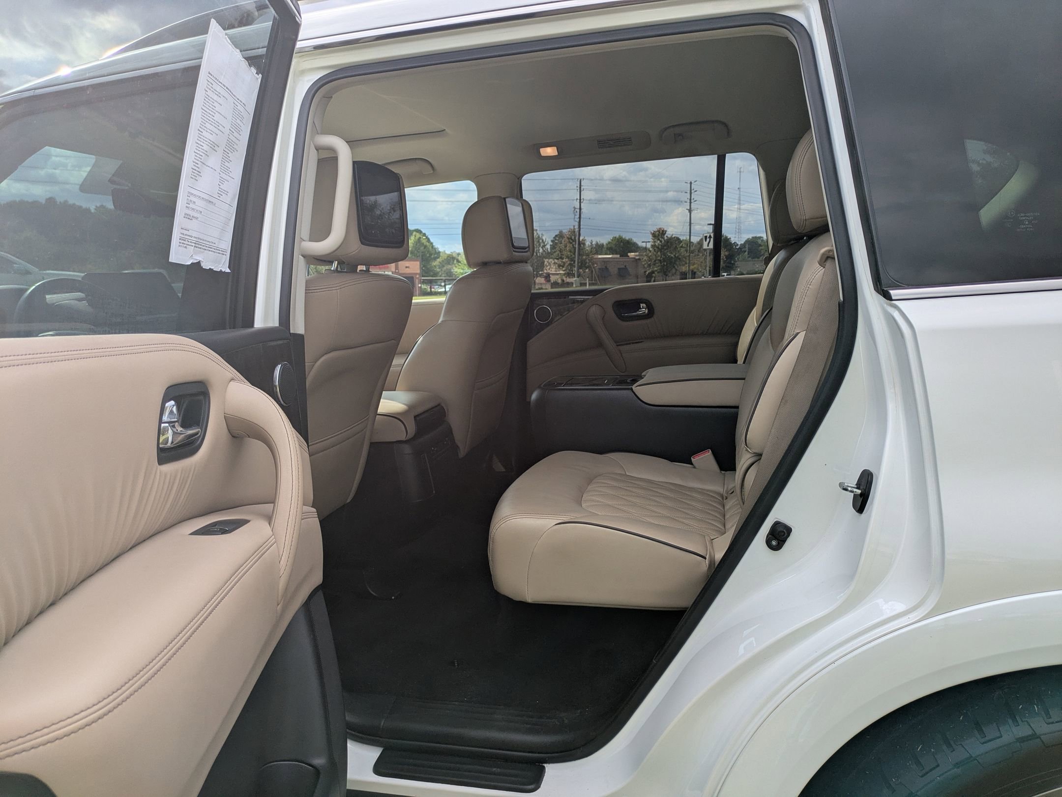 Used 2021 Nissan Armada Platinum w/ Captain's Chairs Package image 28