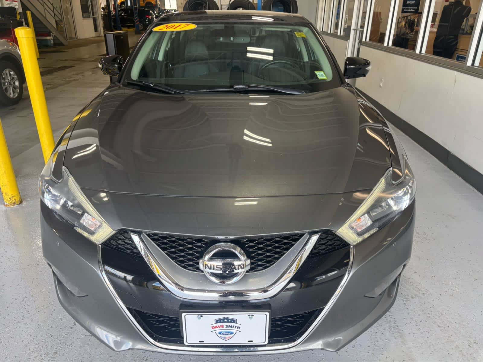 Used 2017 Nissan Maxima Platinum FWD image 3