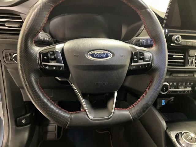 Certified 2023 Ford Escape ST-Line AWD/4WD image 9
