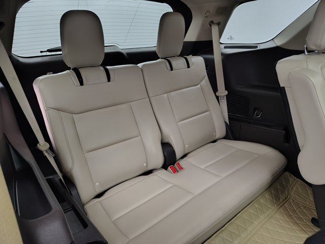 Certified 2020 Ford Explorer Platinum w/ Premium Technology Package AWD/4WD image 34