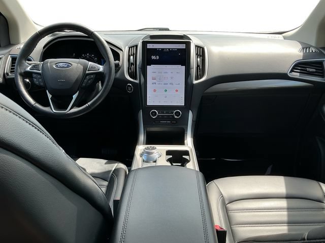Certified 2023 Ford Edge SEL w/ Convenience Package AWD/4WD image 12