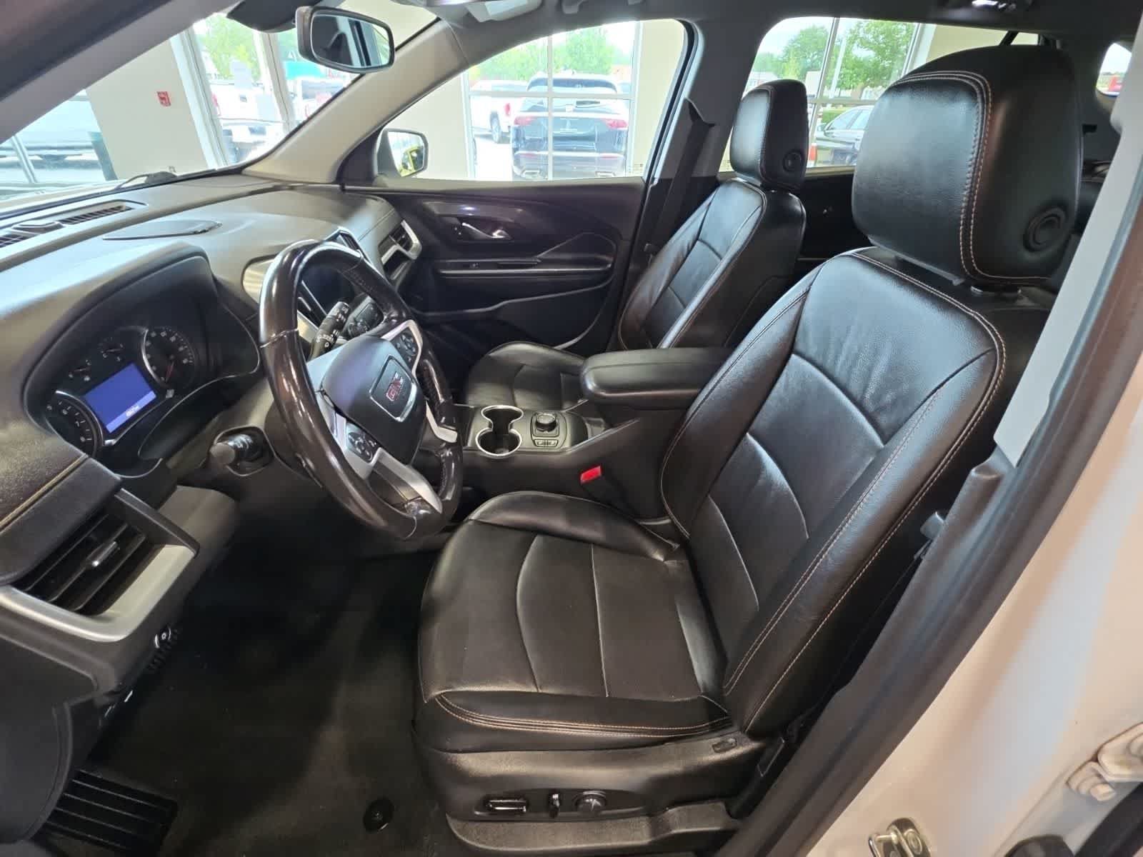 Used 2019 GMC Terrain SLT w/ Preferred Package AWD/4WD image 18