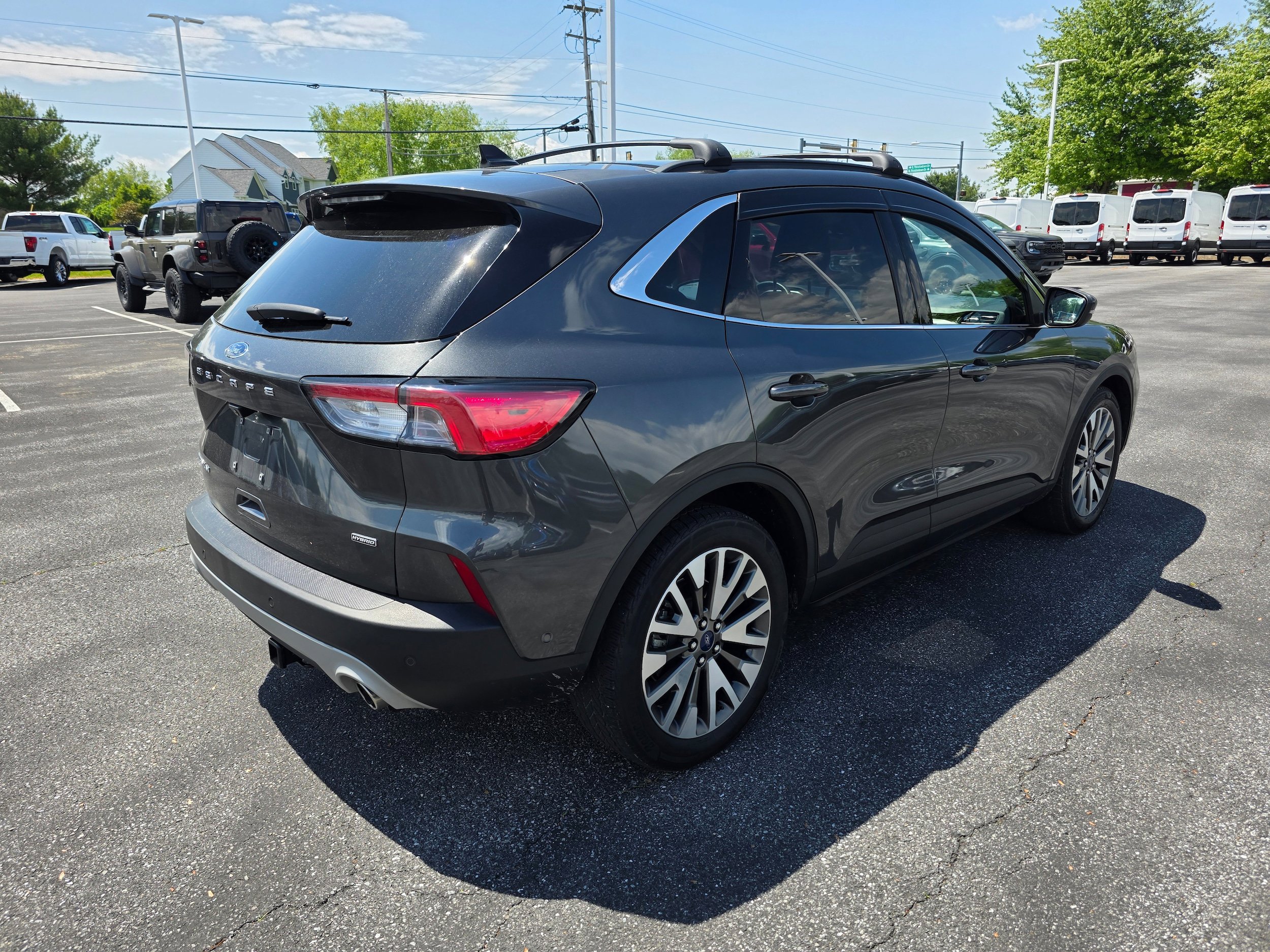 Certified 2020 Ford Escape Titanium FWD image 5