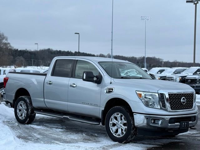 Used 2016 Nissan Titan XD image 35