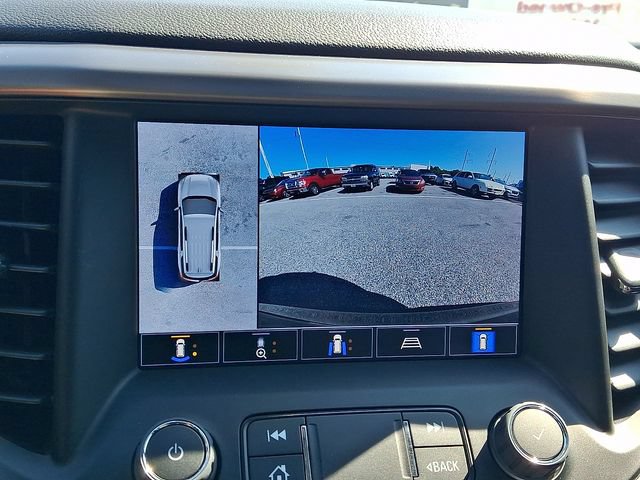 Used 2023 GMC Acadia AT4 w/ Technology Package AWD/4WD image 19
