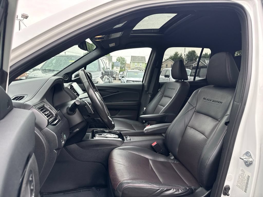 Used 2022 Honda Ridgeline Black Edition image 13