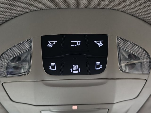 Used 2024 Chrysler Pacifica Limited FWD image 33