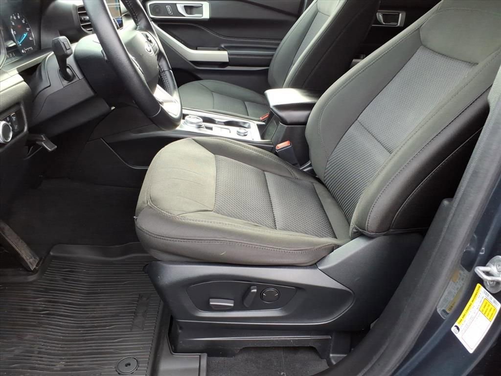 Certified 2022 Ford Explorer XLT w/ Class IV Trailer Tow Package image 15