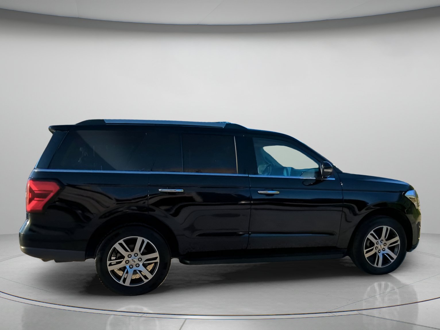 Certified 2024 Ford Expedition Limited AWD/4WD image 31