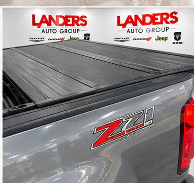 Used 2022 Chevrolet Colorado Z71 AWD/4WD image 9