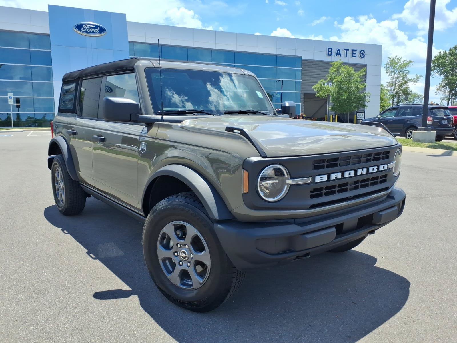 Certified 2025 Ford Bronco Big Bend AWD/4WD image 1