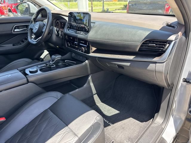 Used 2023 Nissan Rogue Platinum w/ Platinum Premium Package AWD/4WD image 12