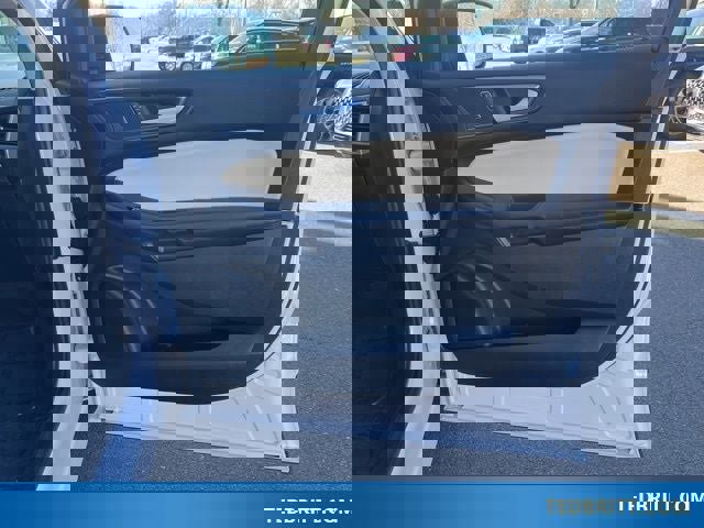 Certified 2024 Ford Edge SE image 22