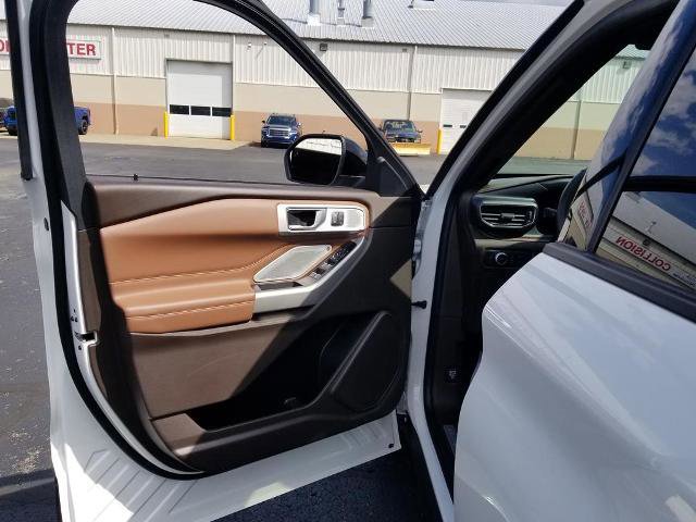 Certified 2022 Ford Explorer King Ranch w/ Premium Technology Package image 10