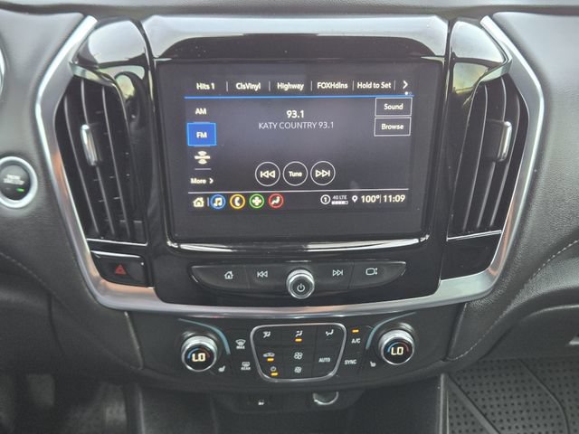 Used 2023 Chevrolet Traverse LT FWD image 16