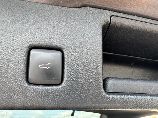 Certified 2022 Ford Escape SE w/ SE Sport Appearance Package AWD/4WD image 10