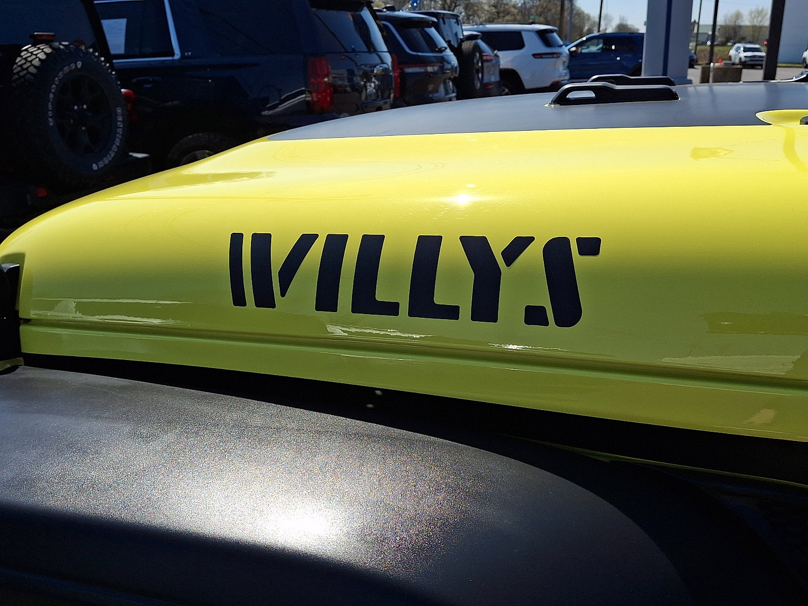 Used 2023 Jeep Wrangler Willys AWD/4WD image 31