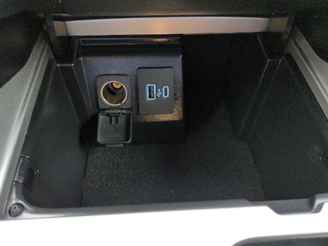 Certified 2022 Ford Explorer ST-Line w/ Class IV Trailer Tow Package AWD/4WD image 22