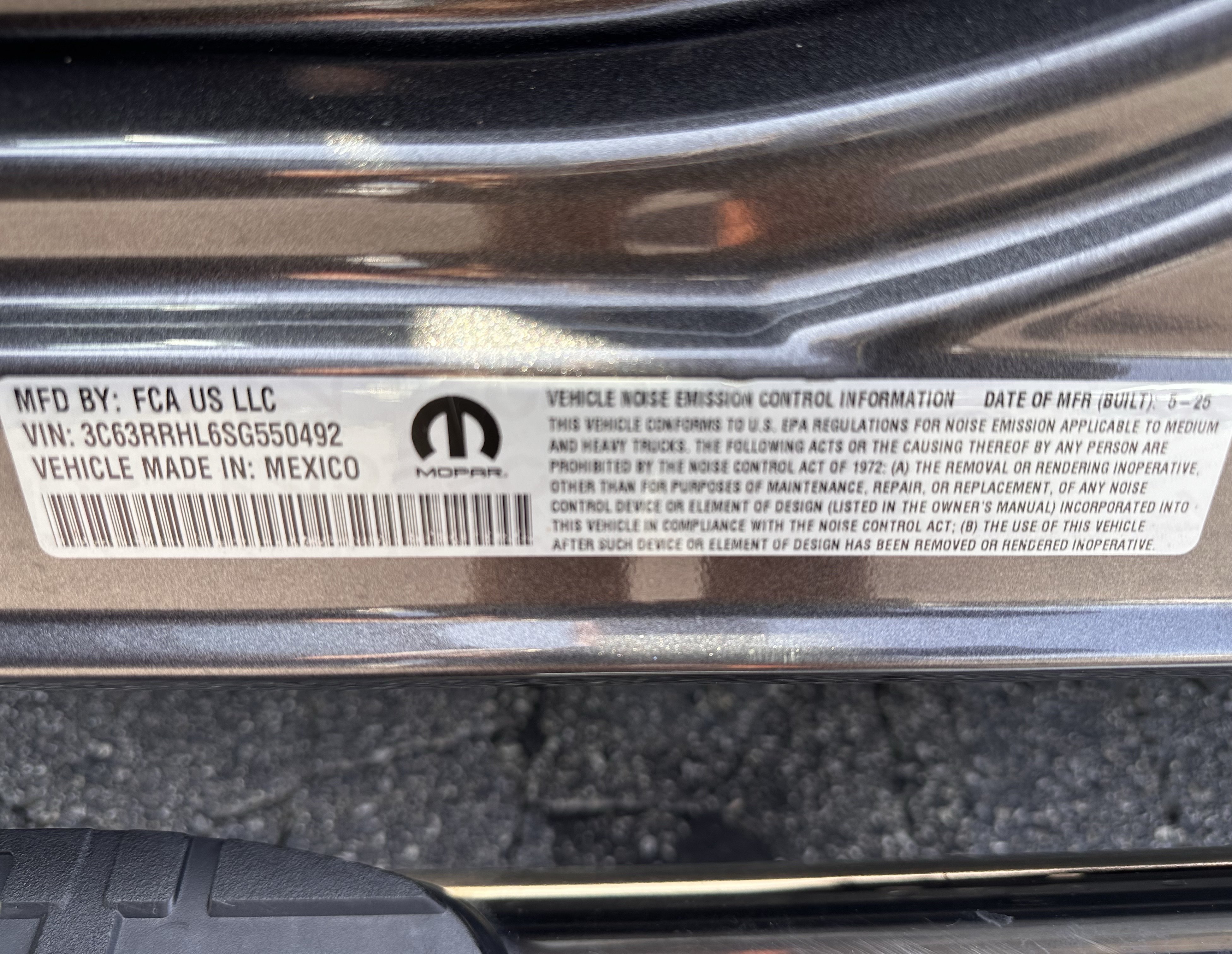 Used 2025 RAM 3500 Big Horn AWD/4WD image 32