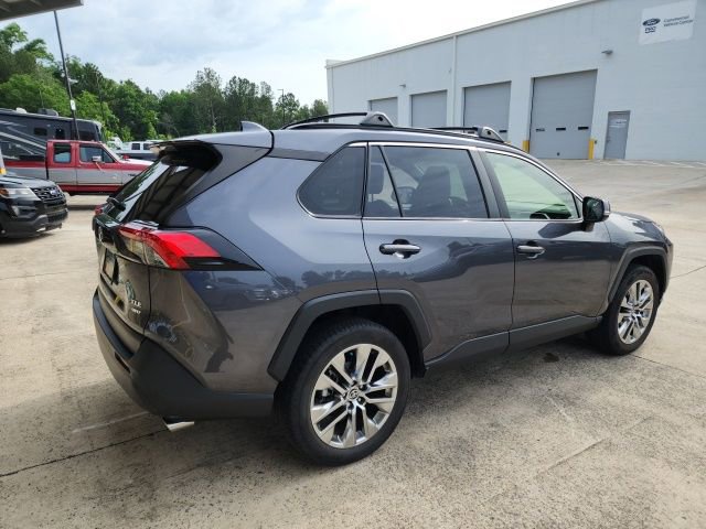 Used 2021 Toyota RAV4 XLE Premium AWD/4WD image 11