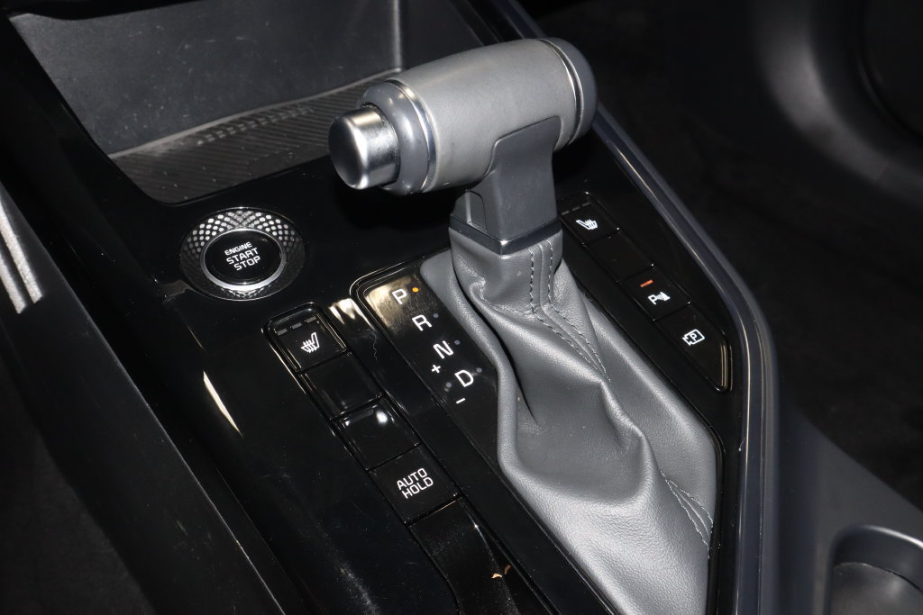 Used 2023 Kia Niro EX Touring FWD image 31