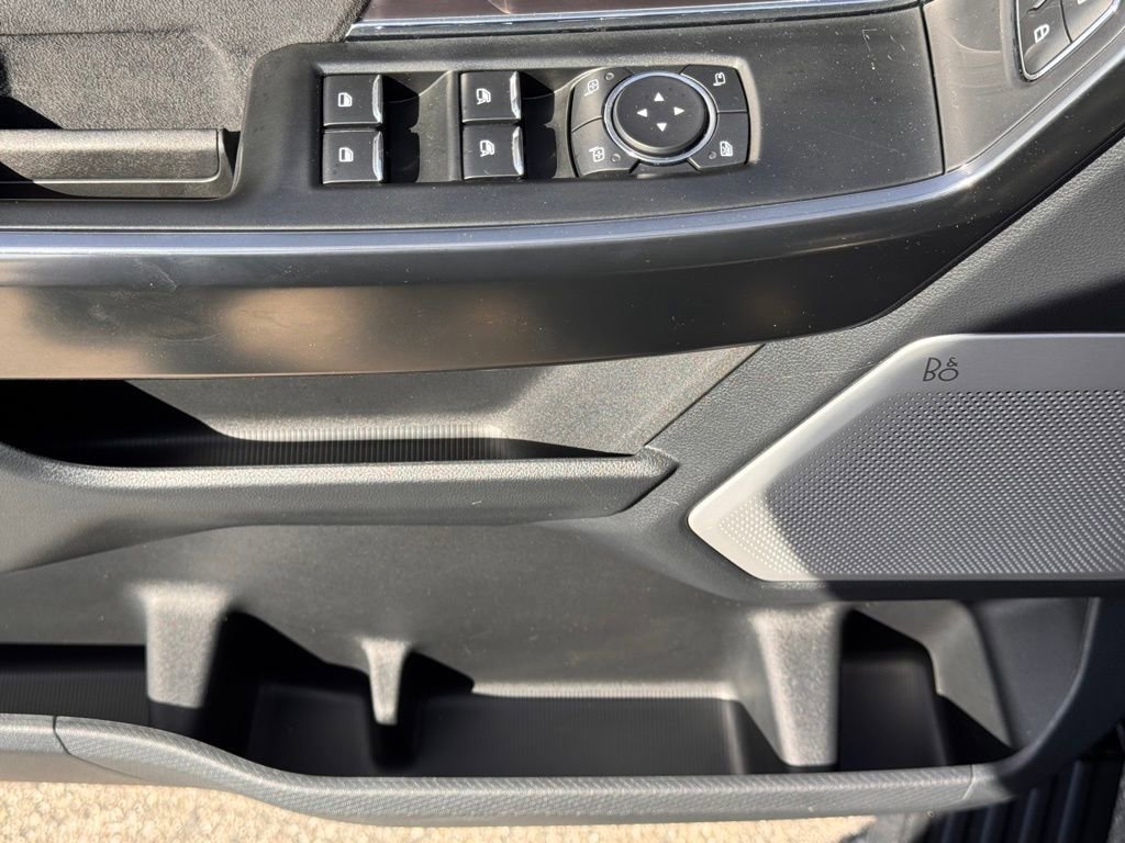 Certified 2025 Ford F150 Platinum w/ Equipment Group 702A High AWD/4WD image 16