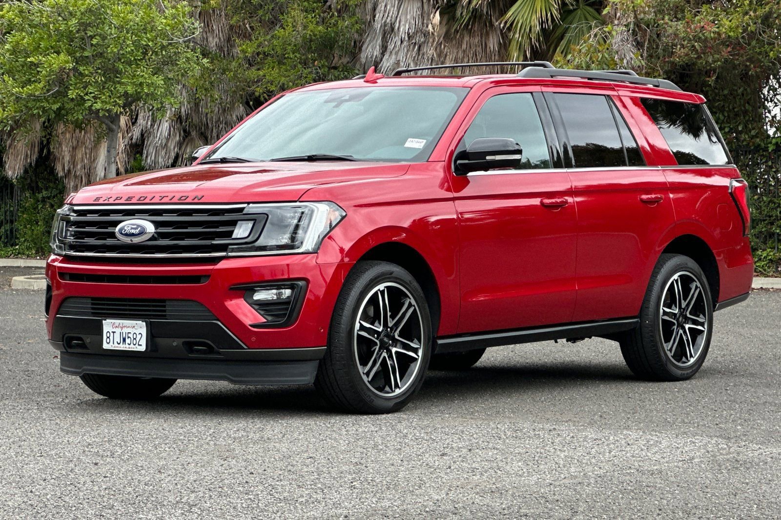 Certified 2020 Ford Expedition Limited w/ Equipment Group 303A AWD/4WD image 8