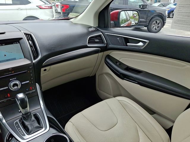 Certified 2018 Ford Edge Titanium w/ Equipment Group 301A AWD/4WD image 16