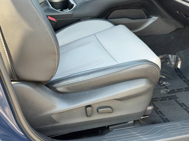 Used 2025 Subaru Outback Limited AWD/4WD image 37