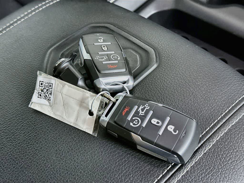Used 2022 RAM 1500 Laramie AWD/4WD image 21