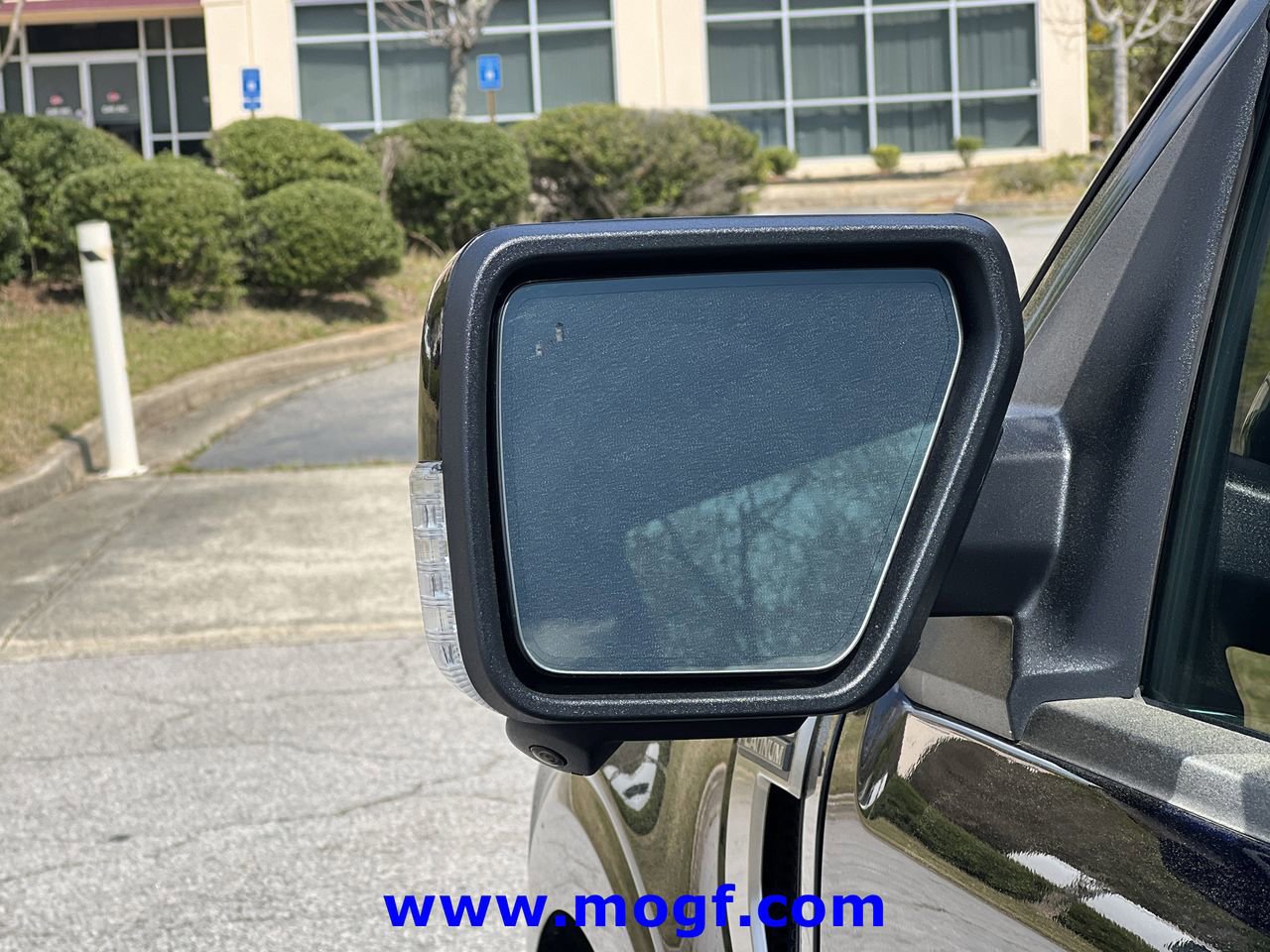 Certified 2023 Ford F150 Platinum w/ Equipment Group 701A High image 33