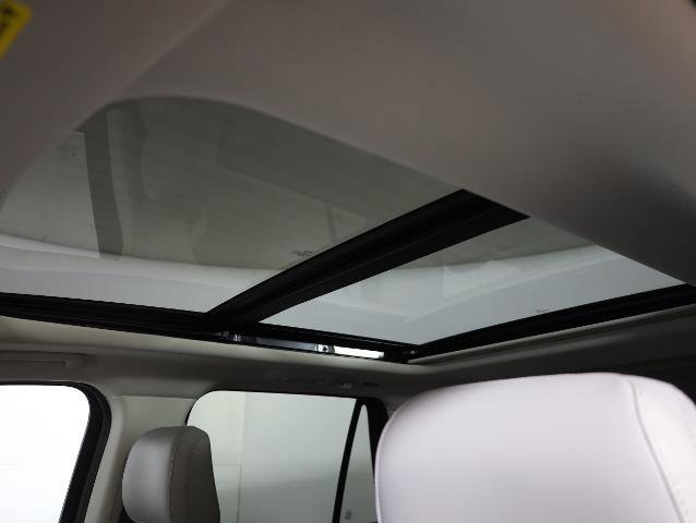 Certified 2025 Ford Expedition Active image 22