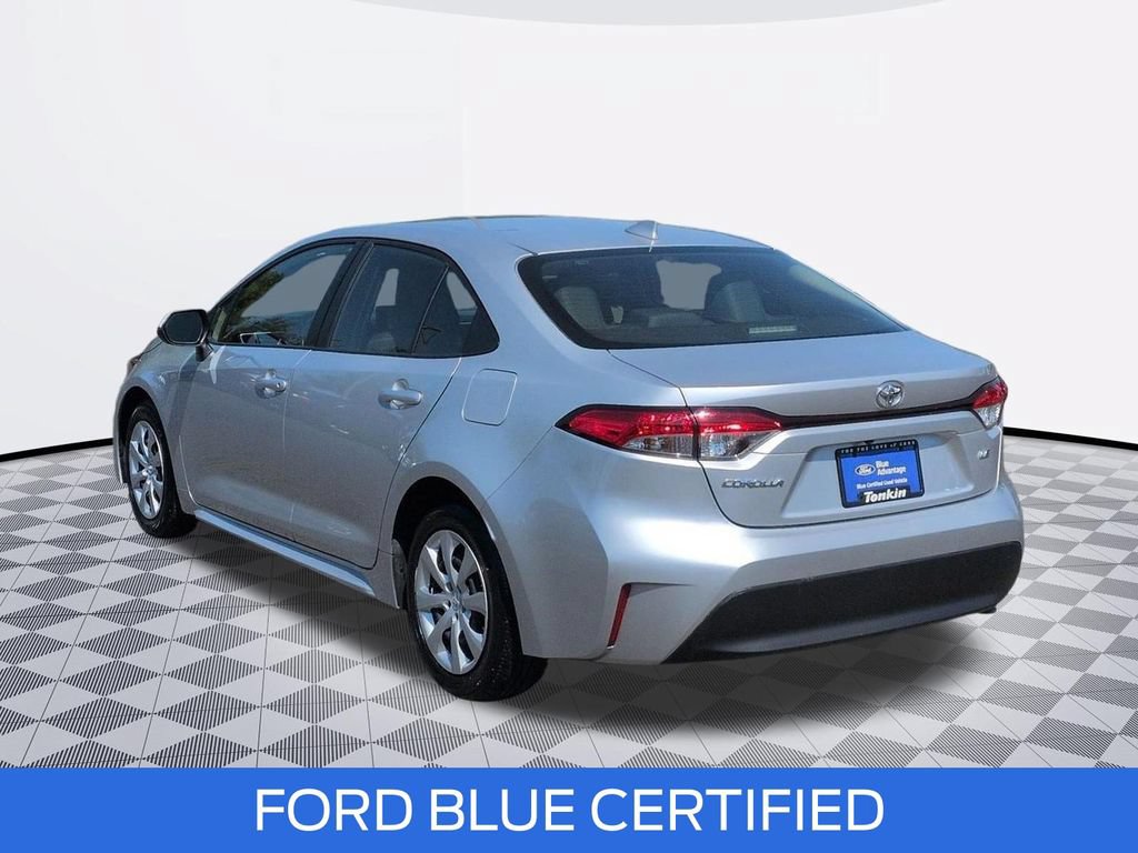 Used 2024 Toyota Corolla LE FWD image 3