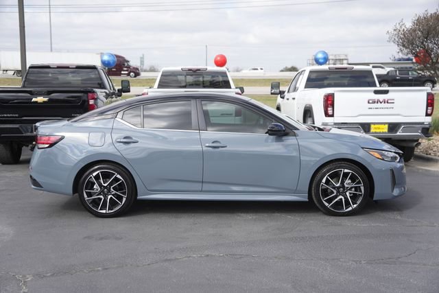 Used 2024 Nissan Sentra SR image 3