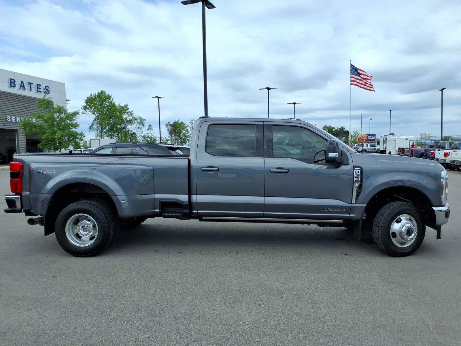 Certified 2024 Ford F350 Lariat w/ Lariat Ultimate Package image 6