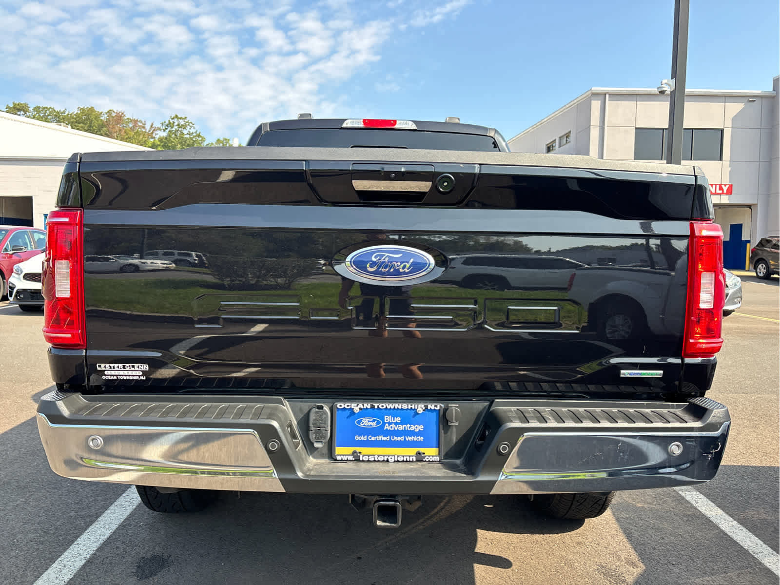 Certified 2022 Ford F150 XLT w/ Equipment Group 302A High image 4