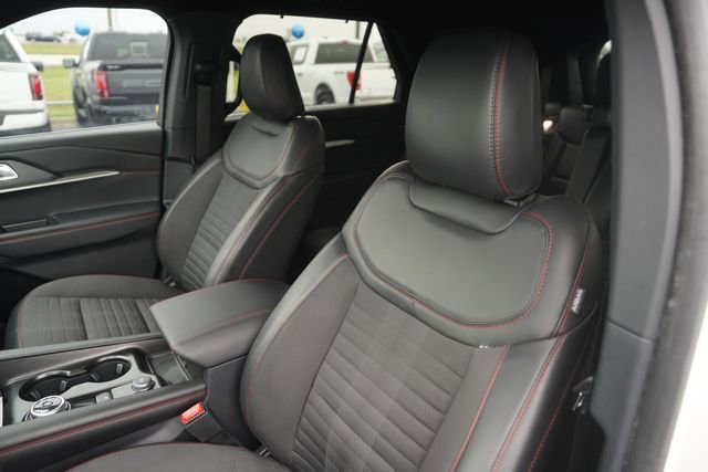 Certified 2025 Ford Explorer ST-Line w/ Premium Package RWD image 10