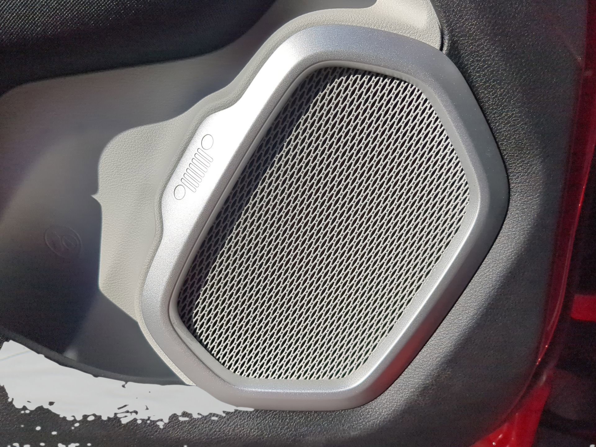 Used 2018 Jeep Renegade Latitude image 47