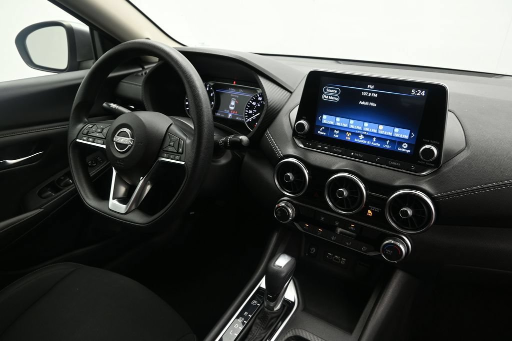 Used 2024 Nissan Sentra SV FWD image 18