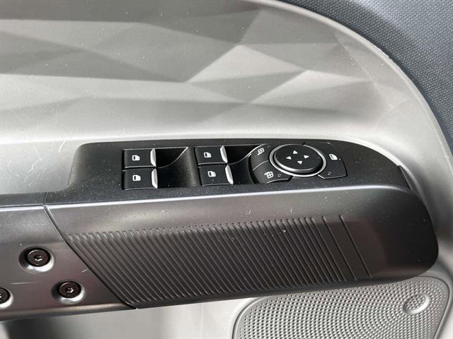 Certified 2020 Ford Escape SE image 10